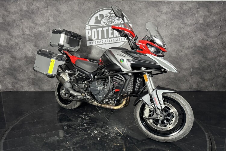 2026 QJMOTOR SRT 900 S, Red And Silver - photo 12