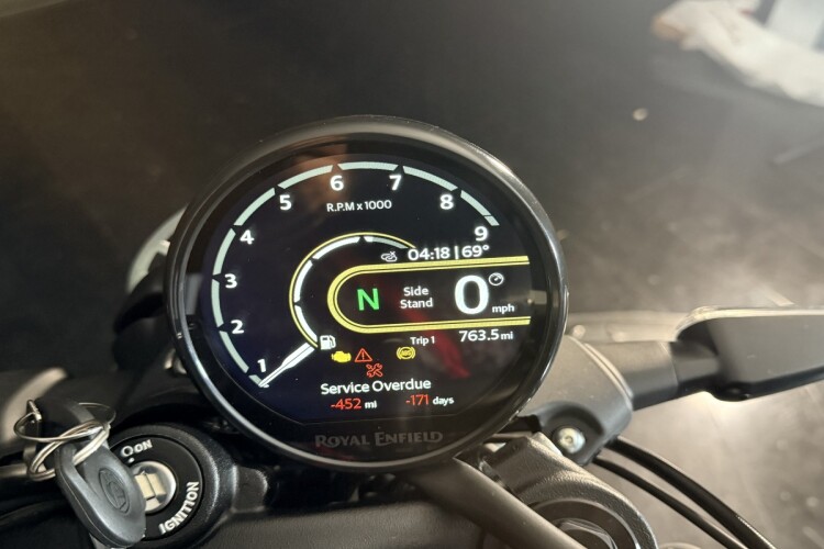 2025 ROYAL ENFIELD GUERRILLA 450, Black And Yellow - photo 4