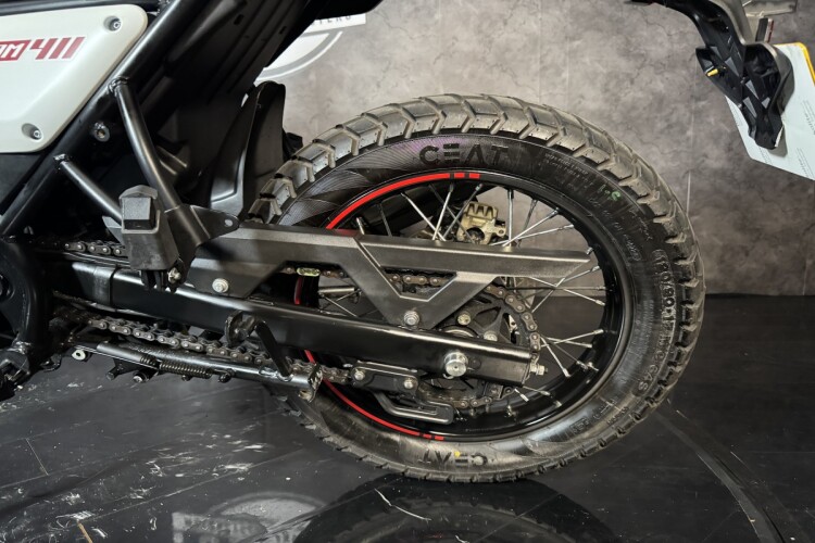 2024 ROYAL ENFIELD SCRAM 411, White And Red - photo 8