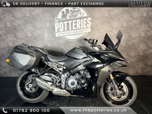 SUZUKI GSX-S1000GT+