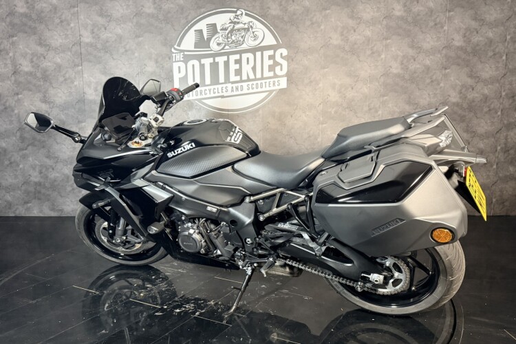 2023 SUZUKI GSX-S1000GT+, Black - photo 9