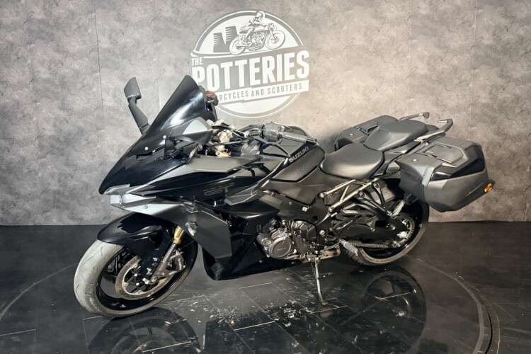 2023 SUZUKI GSX-S1000GT+, Black - photo 11