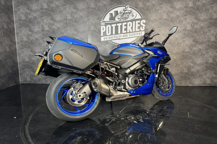 2023 SUZUKI GSX-S1000GT+, Blue - photo 6