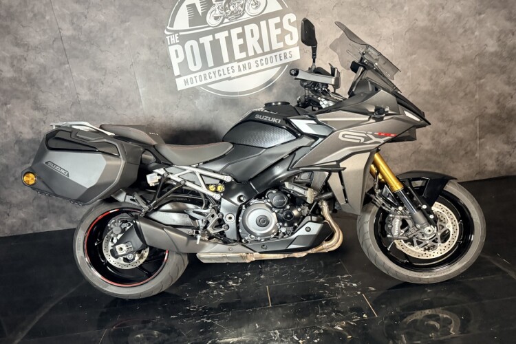 2024 SUZUKI GSX-S1000GX+, Black - photo 3