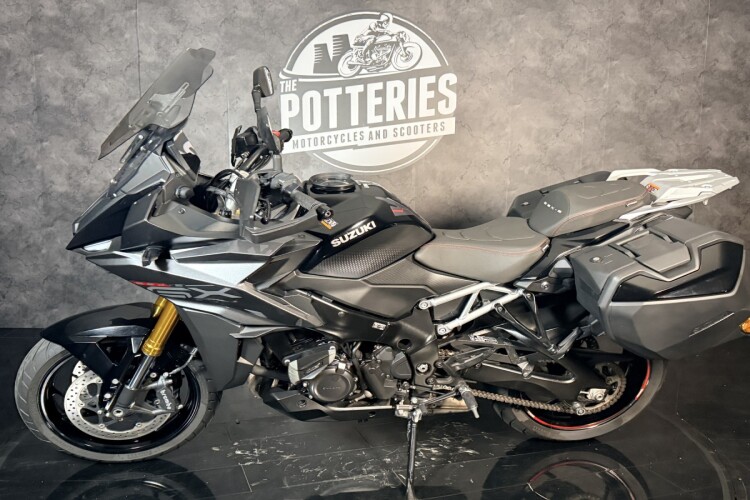 2024 SUZUKI GSX-S1000GX+, Black - photo 9