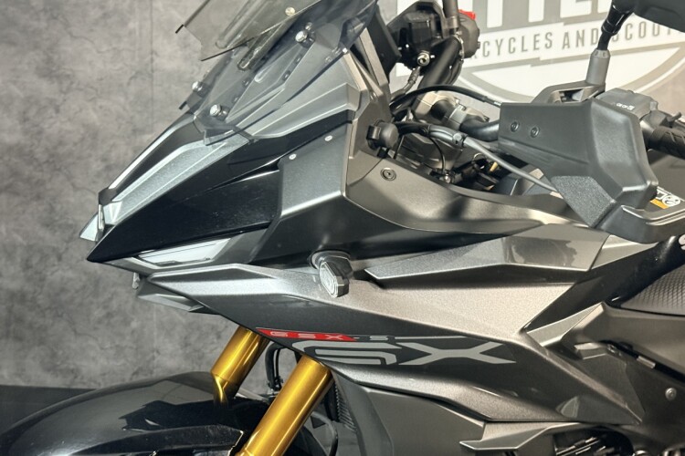 2024 SUZUKI GSX-S1000GX+, Black - photo 11