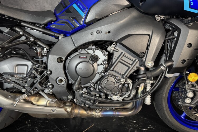 2022 YAMAHA MT-10, Blue - photo 4