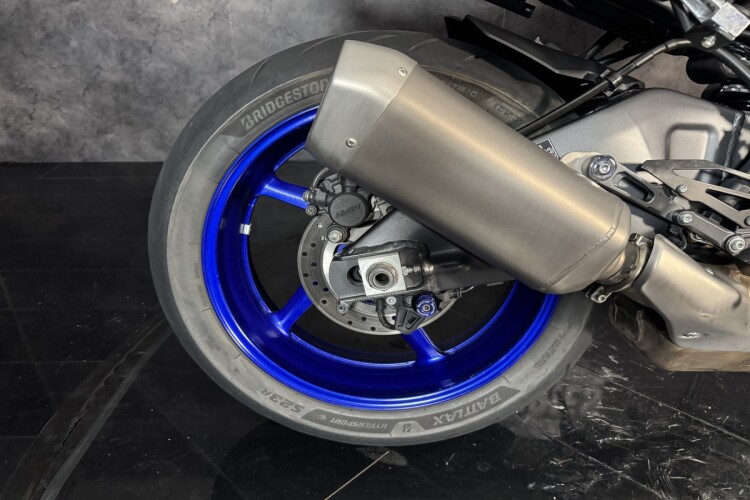 2022 YAMAHA MT-10, Blue - photo 5