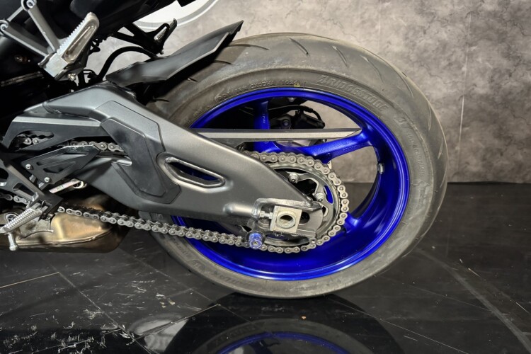 2022 YAMAHA MT-10, Blue - photo 8