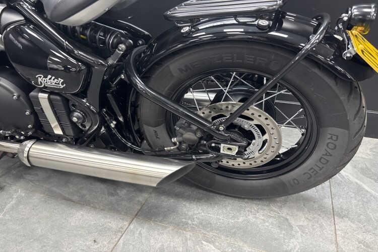 2024 TRIUMPH BOBBER, Black And Grey - photo 12
