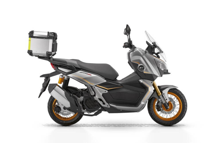2026 QJMOTOR ATR 125, Grey