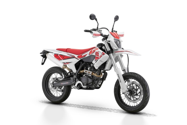 2026 QJMOTOR COV 125 S, Red - photo 10