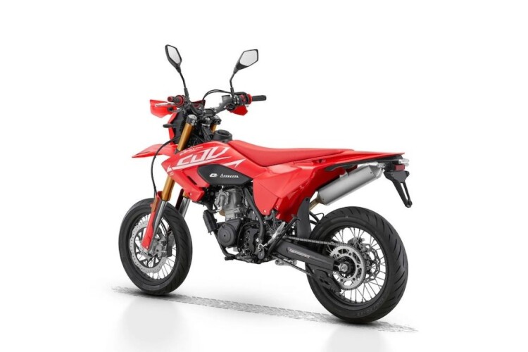 2026 QJMOTOR COV 125 S, Red - photo 13