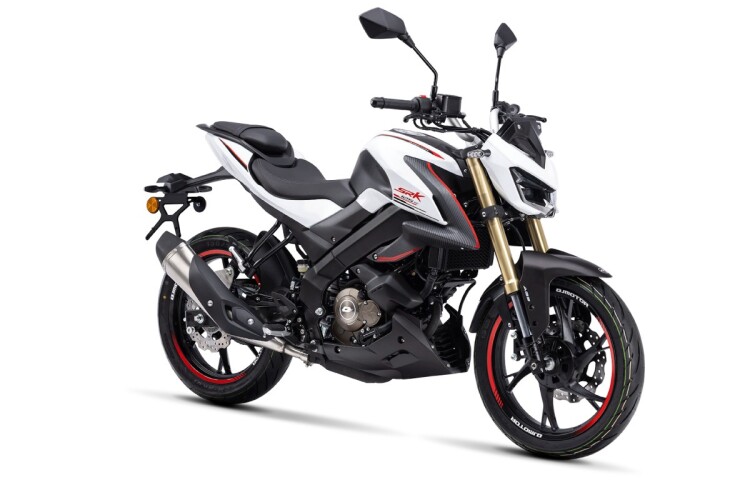 2026 QJMOTOR SRK 125 S, White Silver - photo 3