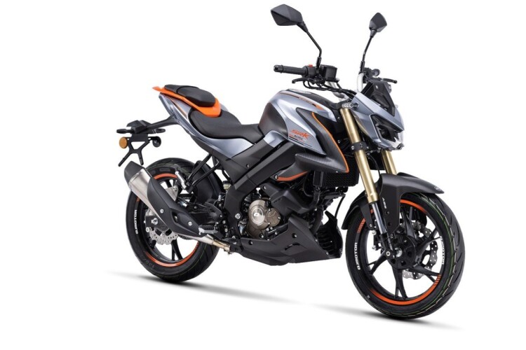 2026 QJMOTOR SRK 125 S, White Silver - photo 5