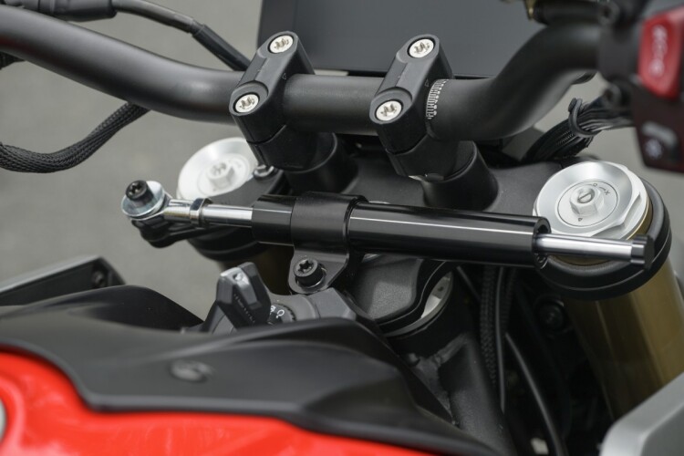 QJMOTOR SRK 900