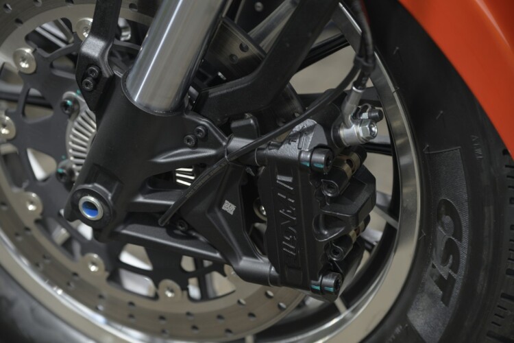 QJMOTOR SRV 600 V
