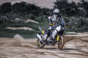2026 QJMOTOR SVT 650, Black/Yellow - photo 2