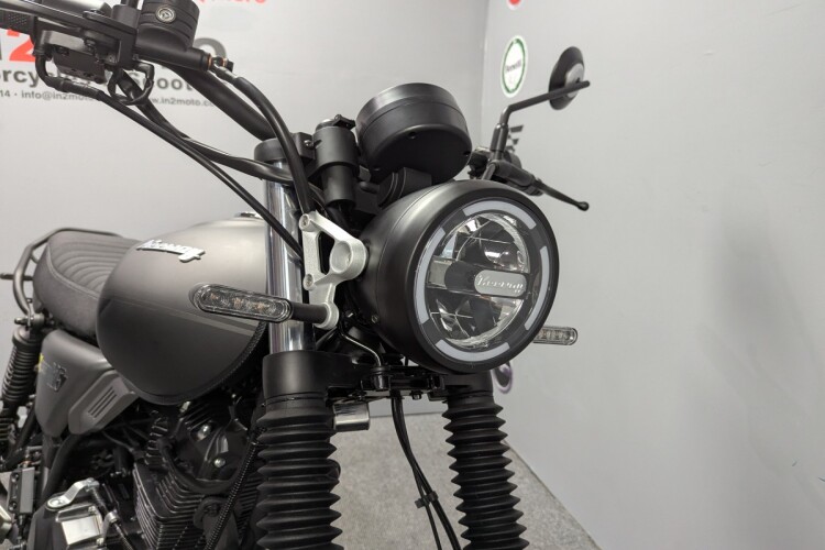 KEEWAY X-LIGHT 125