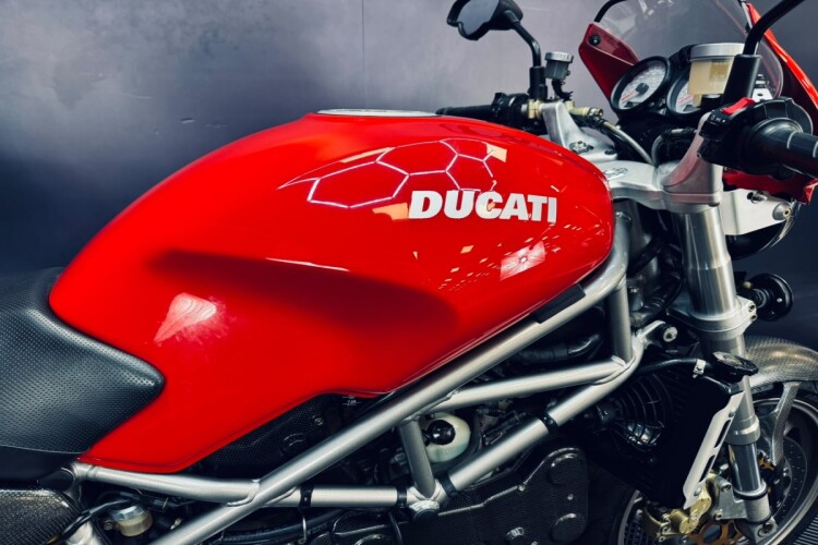 2004 DUCATI MONSTER 900, Red - photo 6