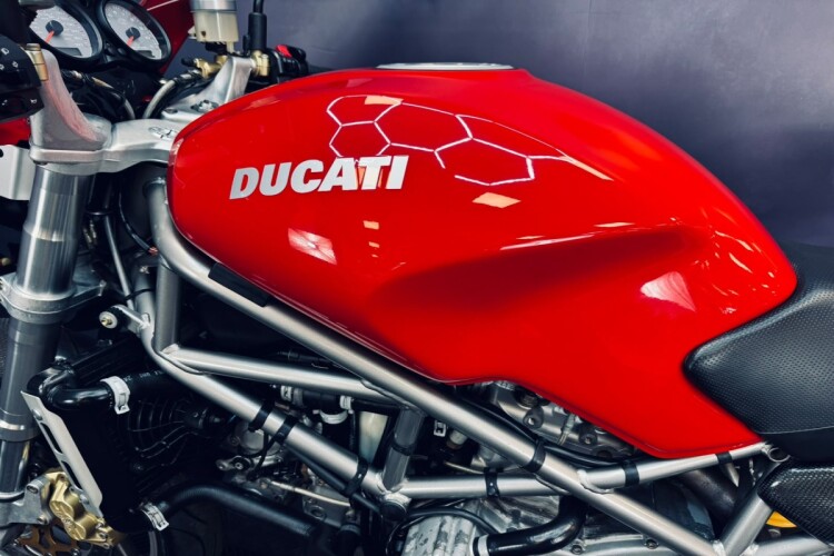2004 DUCATI MONSTER 900, Red - photo 9