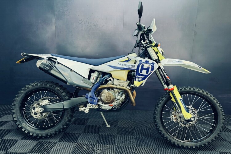 2020 HUSQVARNA FE 350, White - photo 2