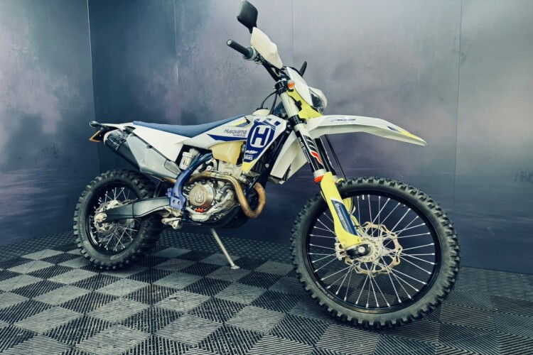 2020 HUSQVARNA FE 350, White - photo 4