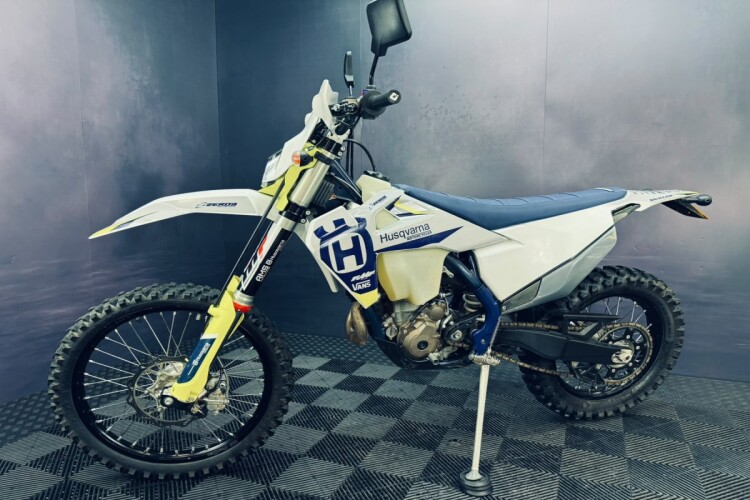 2020 HUSQVARNA FE 350, White - photo 5