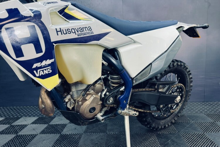 2020 HUSQVARNA FE 350, White - photo 11