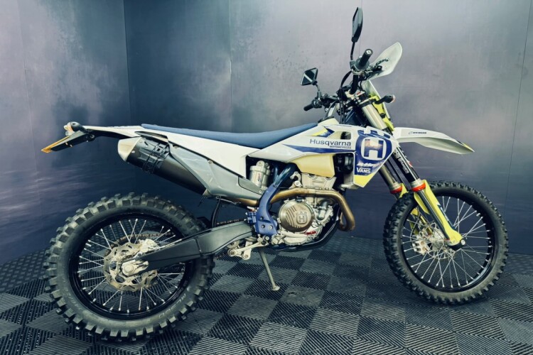 2020 HUSQVARNA FE 350, White - photo 12