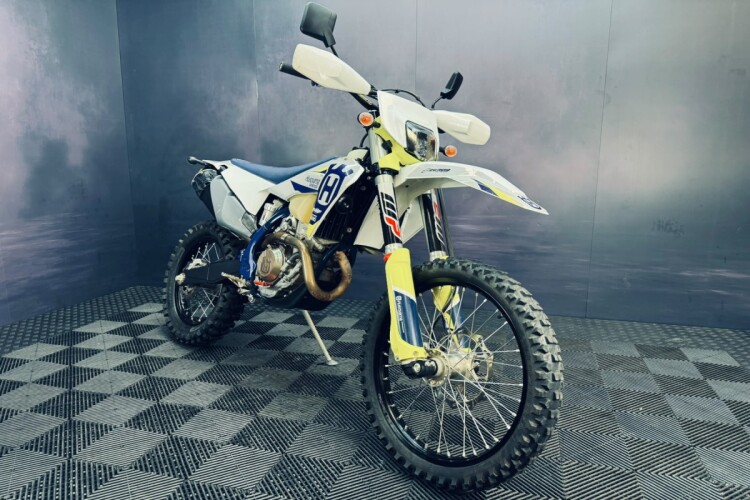 2020 HUSQVARNA FE 350, White - photo 19