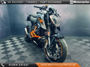 2018 KTM 1290 SUPER DUKE R, Black