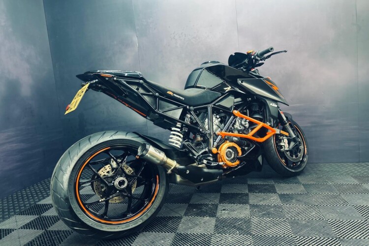 2018 KTM 1290 SUPER DUKE R, Black - photo 13