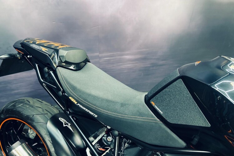 2018 KTM 1290 SUPER DUKE R, Black - photo 14