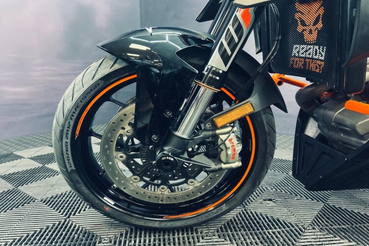 2018 KTM 1290 SUPER DUKE R, Black - photo 17