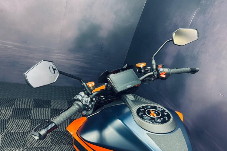 2020 KTM 1290 SUPER DUKE R, Orange - photo 8