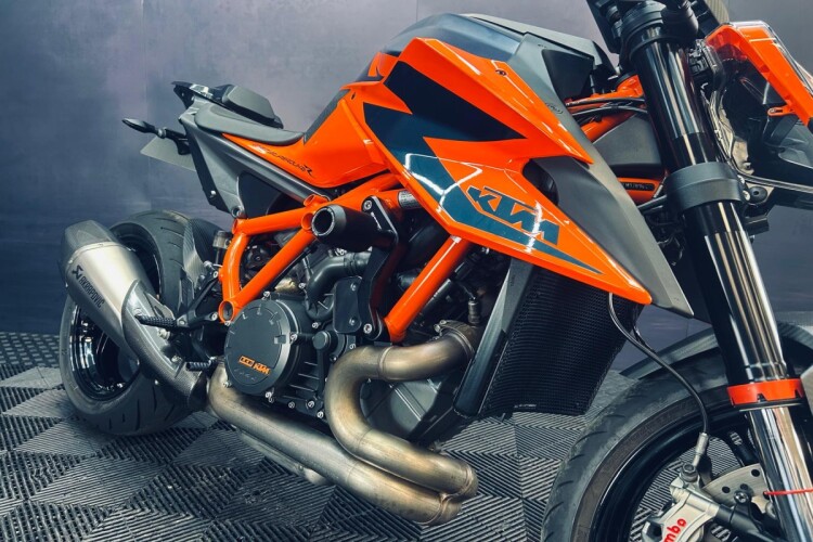 2020 KTM 1290 SUPER DUKE R, Orange - photo 10