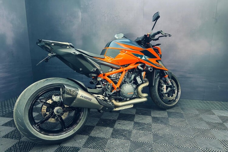 2020 KTM 1290 SUPER DUKE R, Orange - photo 12