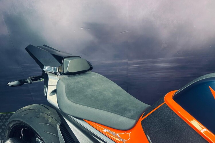 2020 KTM 1290 SUPER DUKE R, Orange - photo 13