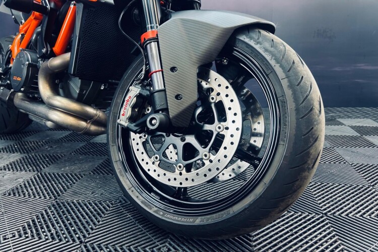 2020 KTM 1290 SUPER DUKE R, Orange - photo 16