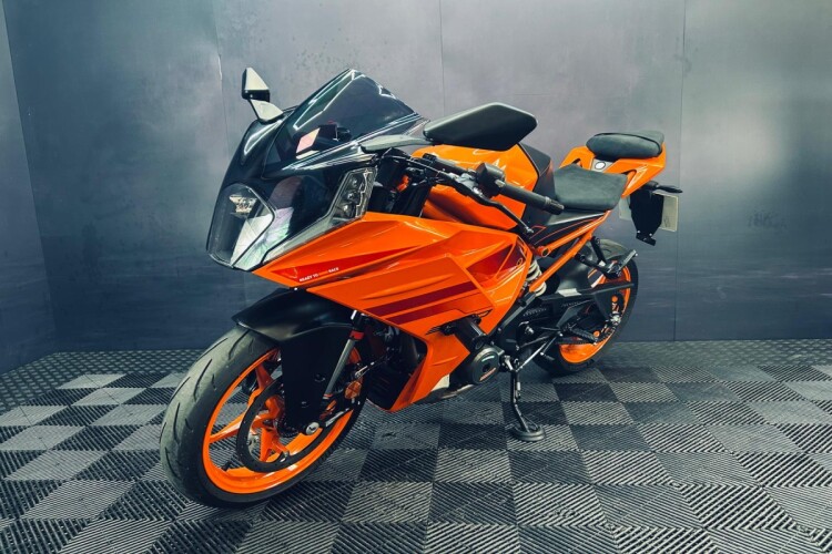 2024 KTM RC 390, Orange - photo 6