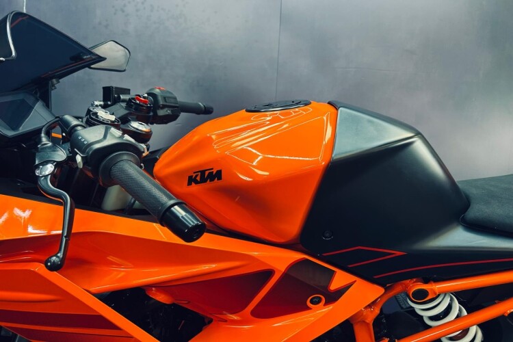 2024 KTM RC 390, Orange - photo 7