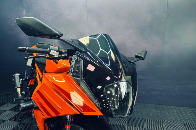 2024 KTM RC 390, Orange - photo 8