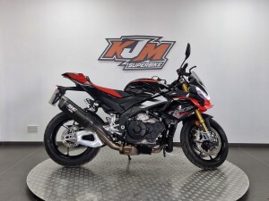 APRILIA TUONO 1100 V4