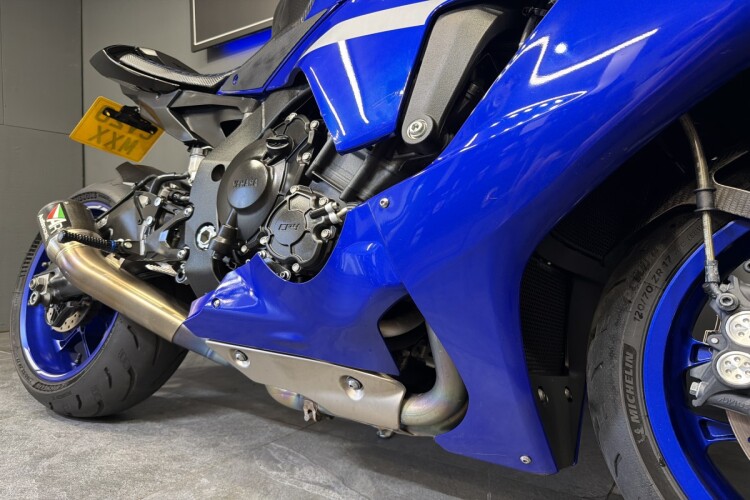 2020 YAMAHA R1, Blue - photo 11