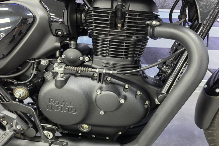 2023 ROYAL ENFIELD HUNTER 350, Grey And Black - photo 6