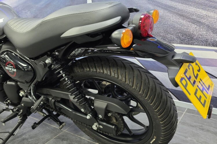 2023 ROYAL ENFIELD HUNTER 350, Grey And Black - photo 16