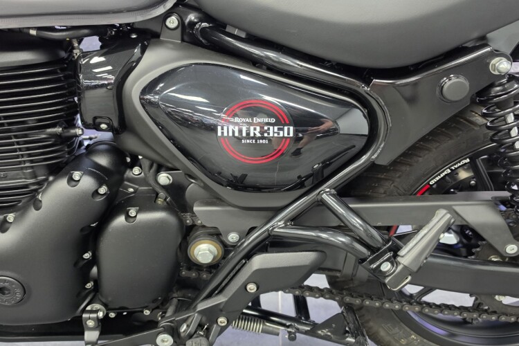 2023 ROYAL ENFIELD HUNTER 350, Grey And Black - photo 18