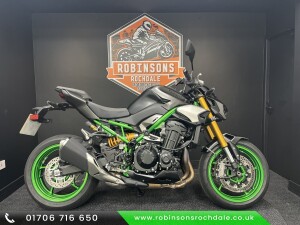 KAWASAKI Z900