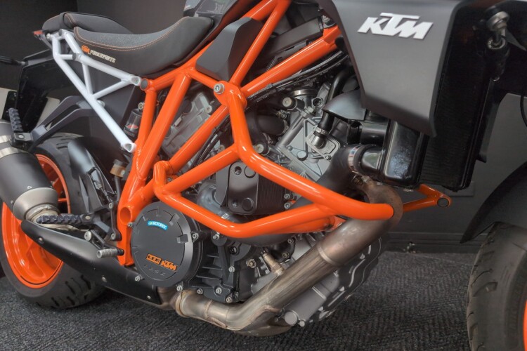 2019 KTM 1290 SUPER DUKE R, White - photo 10